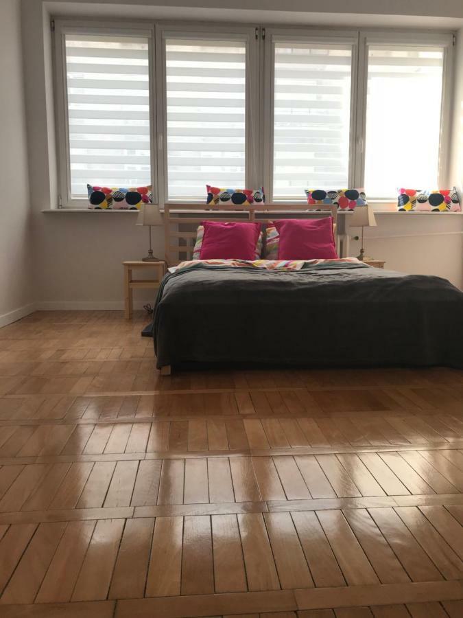 Nina Apartamento Varsovia Exterior foto